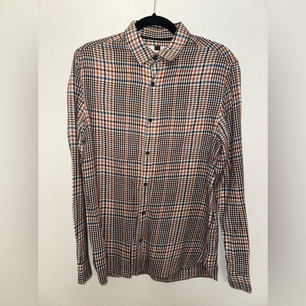 Top Man Flannel Button Up
